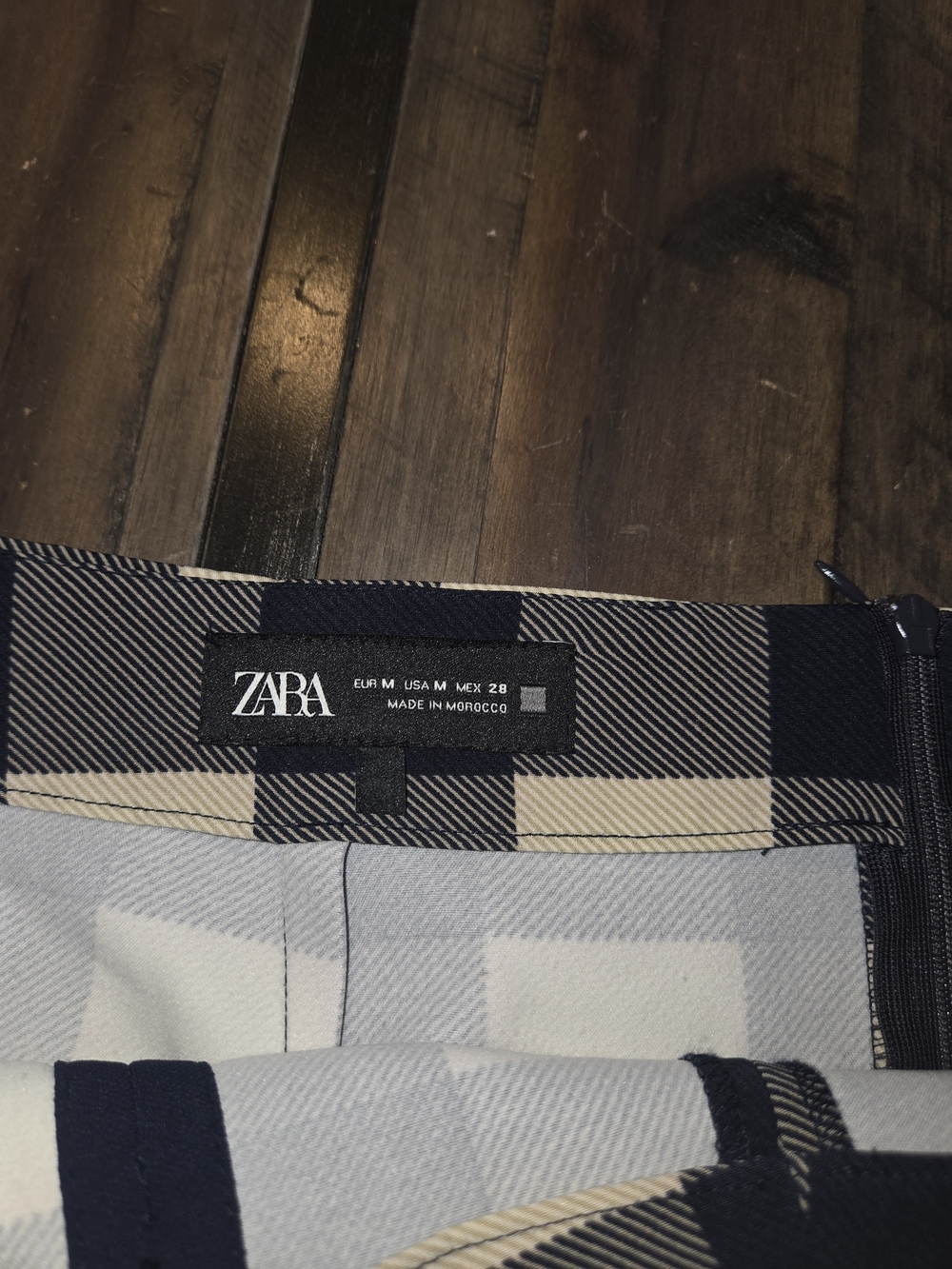 Zara Navy and White Gingham Mini Skirt - Picture 3 of 3